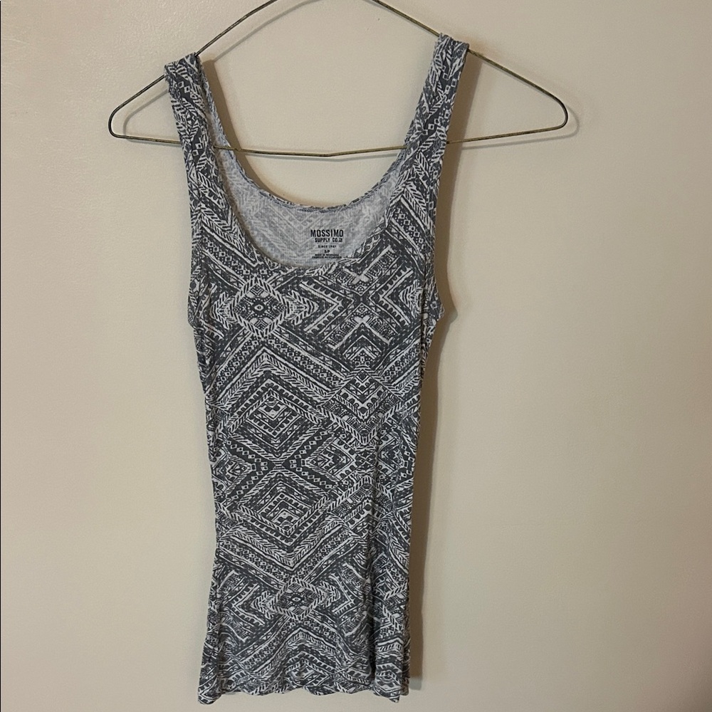 Mossimo Supply Co. Grey and White Fitted Graphic Tank Top S